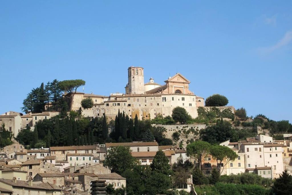 *La Torre Di Amelia* Nel Cuore Dell' Umbria Exterior foto